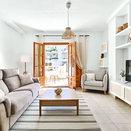 Apartment Modern Relax Oasis With Pool, 150m From The Sea