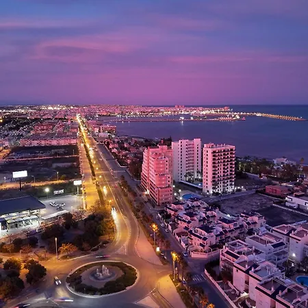 Modern Relax Oasis With Pool, 150m From The Sea Διαμέρισμα *